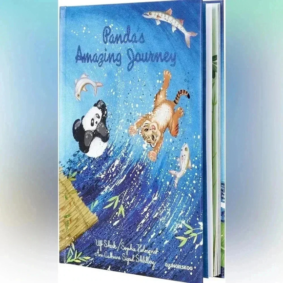 Panda'S Amazing Journey book - Picture 1 of 3
